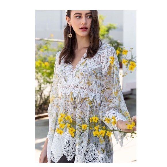 YELLOW floral printed woven tunic with lace trim - Picture 6 of 13